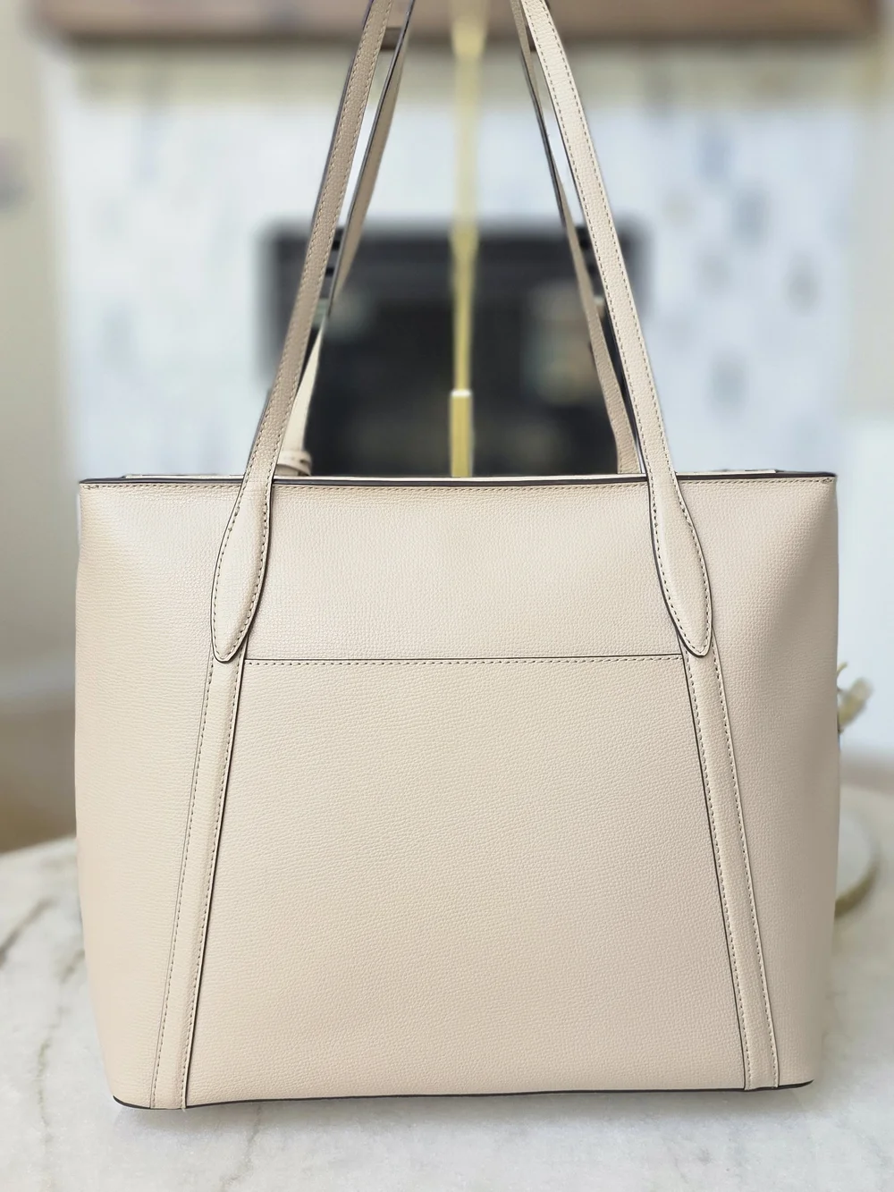 Kate Spade New York Cara Large Pebbled Leather Tote in Tiramisu